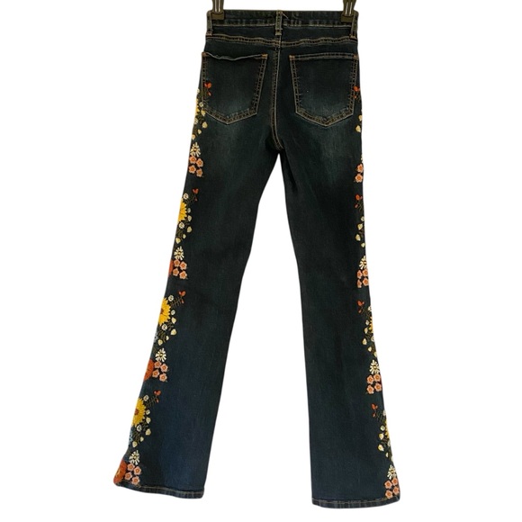 Ashley Mason Premium Floral Embroidered Flare Jeans Women’s Size 24 Hippie Boho - Picture 6 of 16